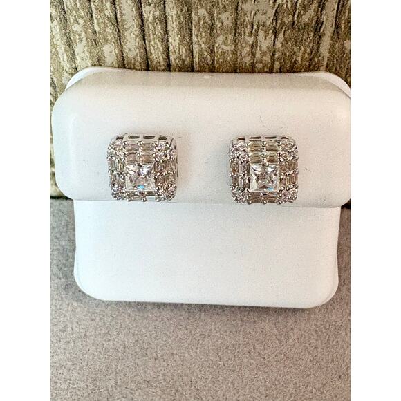 None and/or Unknown Jewelry - Stunning 1.5 CTW VVS1 D Moissanite Stud Earrings Sterling Silver